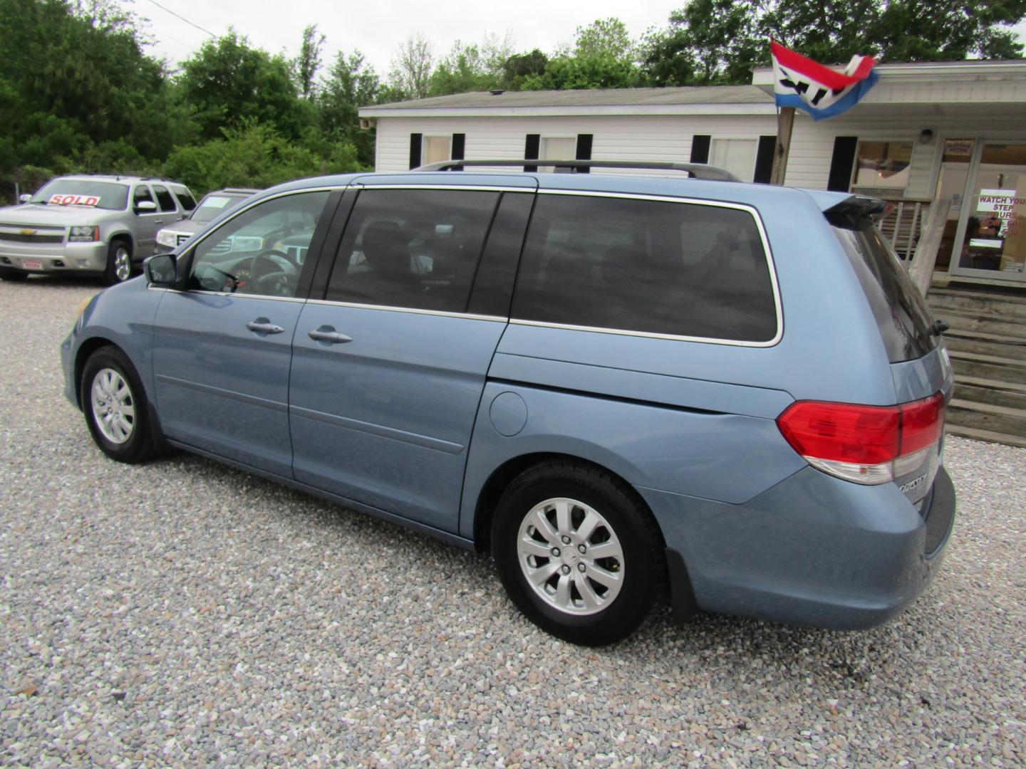 2010 Blue /Gray Honda Odyssey EX w/ DVD (5FNRL3H53AB) with an 3.5L V6 SOHC 24V engine, Automatic transmission, located at 15016 S Hwy 231, Midland City, AL, 36350, (334) 983-3001, 31.306210, -85.495277 - Photo#5
